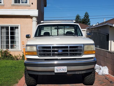 Used 1993 Ford F150 XL image 2
