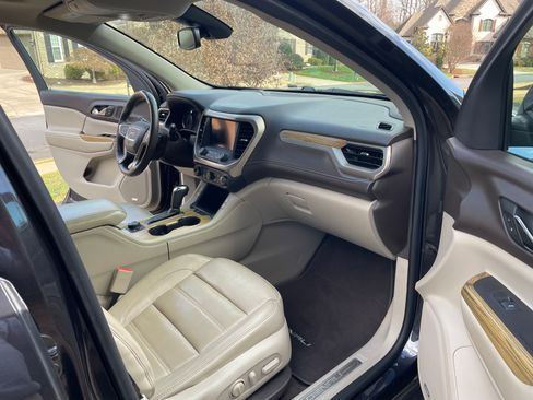 Used 2017 GMC Acadia Denali w/ Technology Package image 16