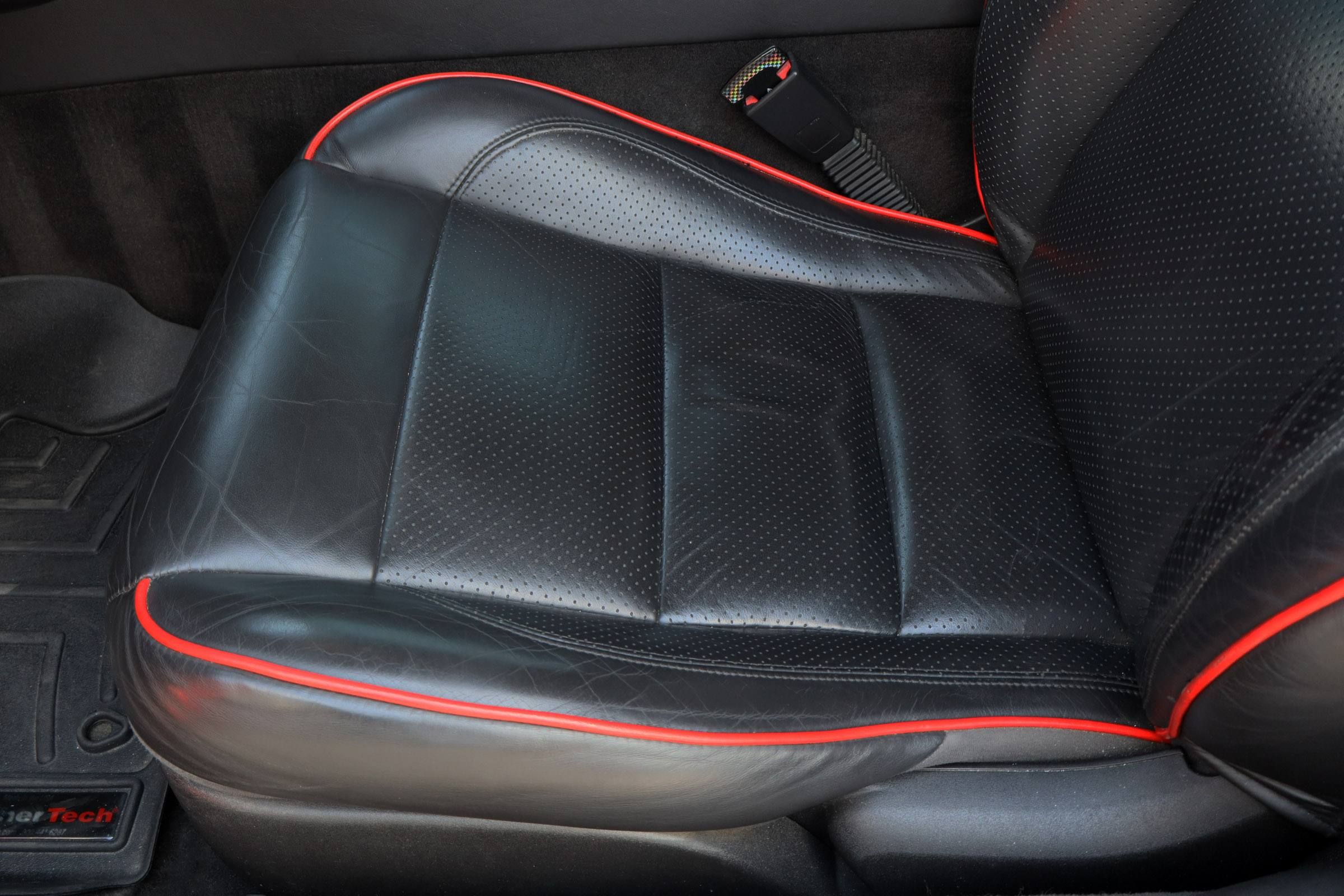 Used 2008 Jaguar XKR R RWD image 4