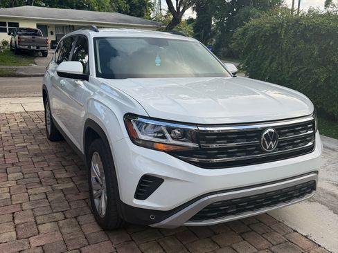 Used 2021 Volkswagen Atlas SE w/ MDO Package (Bench Seat) FWD image 2
