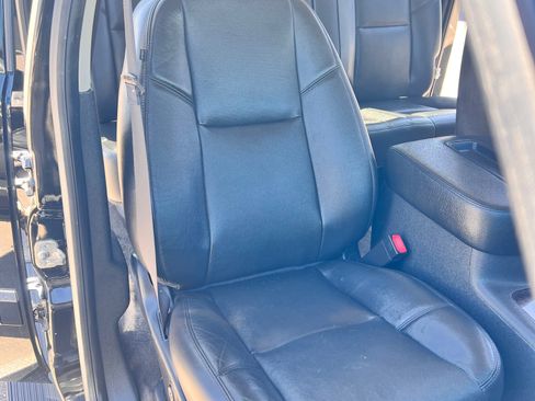 Used 2014 GMC Sierra 2500 Denali w/ Suspension Package, Off-Road image 16