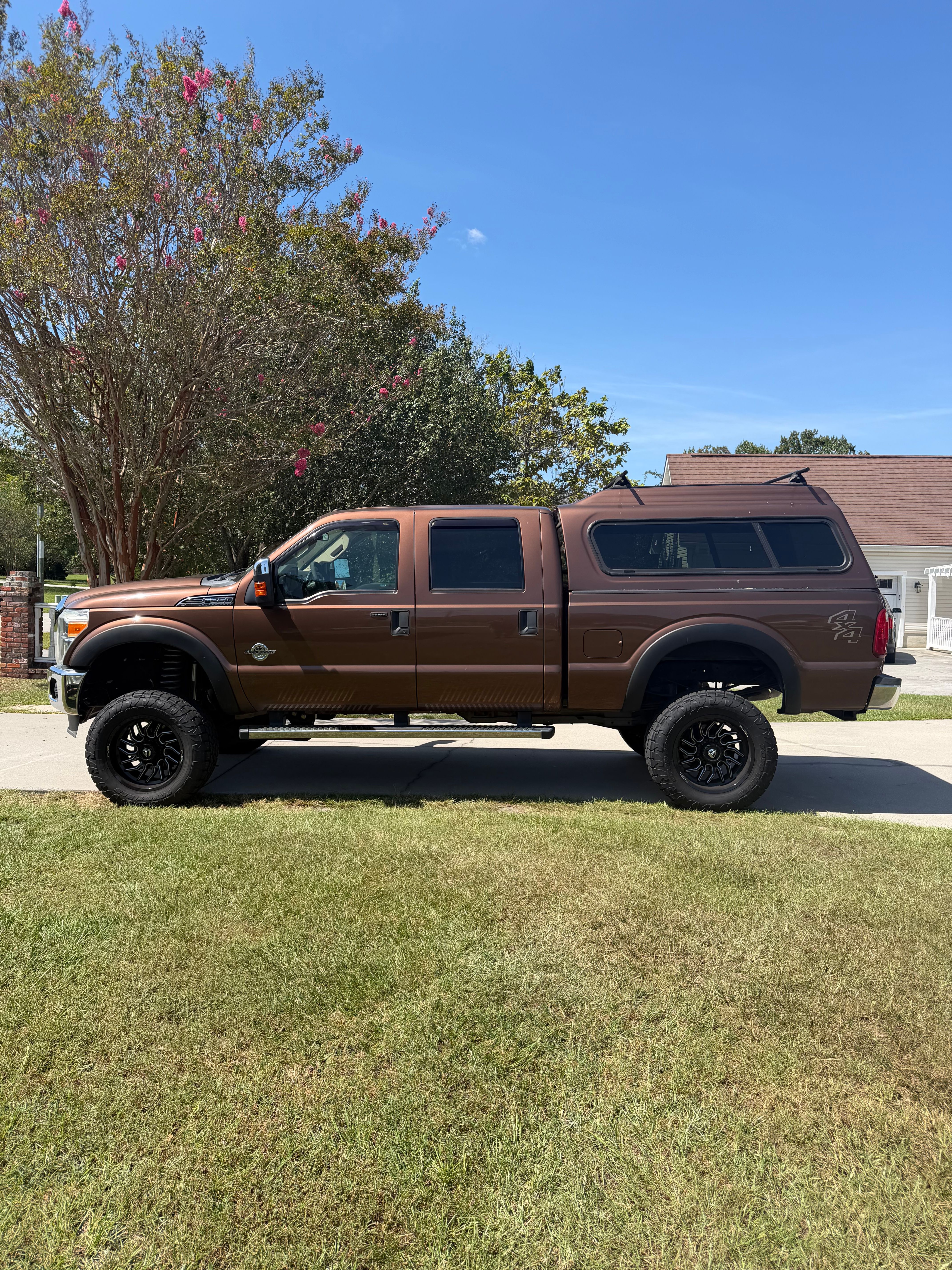 Used 2012 Ford F250 XLT w/ XLT Premium Pkg AWD/4WD image 9