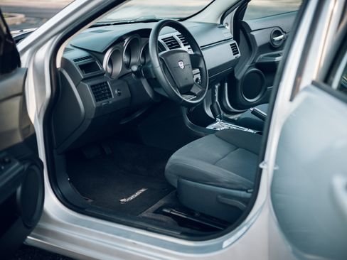 Used 2010 Dodge Avenger SXT image 24