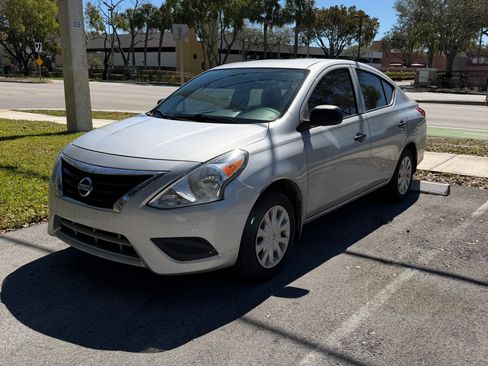 Used 2015 Nissan Versa S image 1