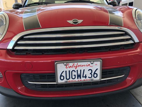 Used 2011 MINI Cooper Hardtop FWD image 2