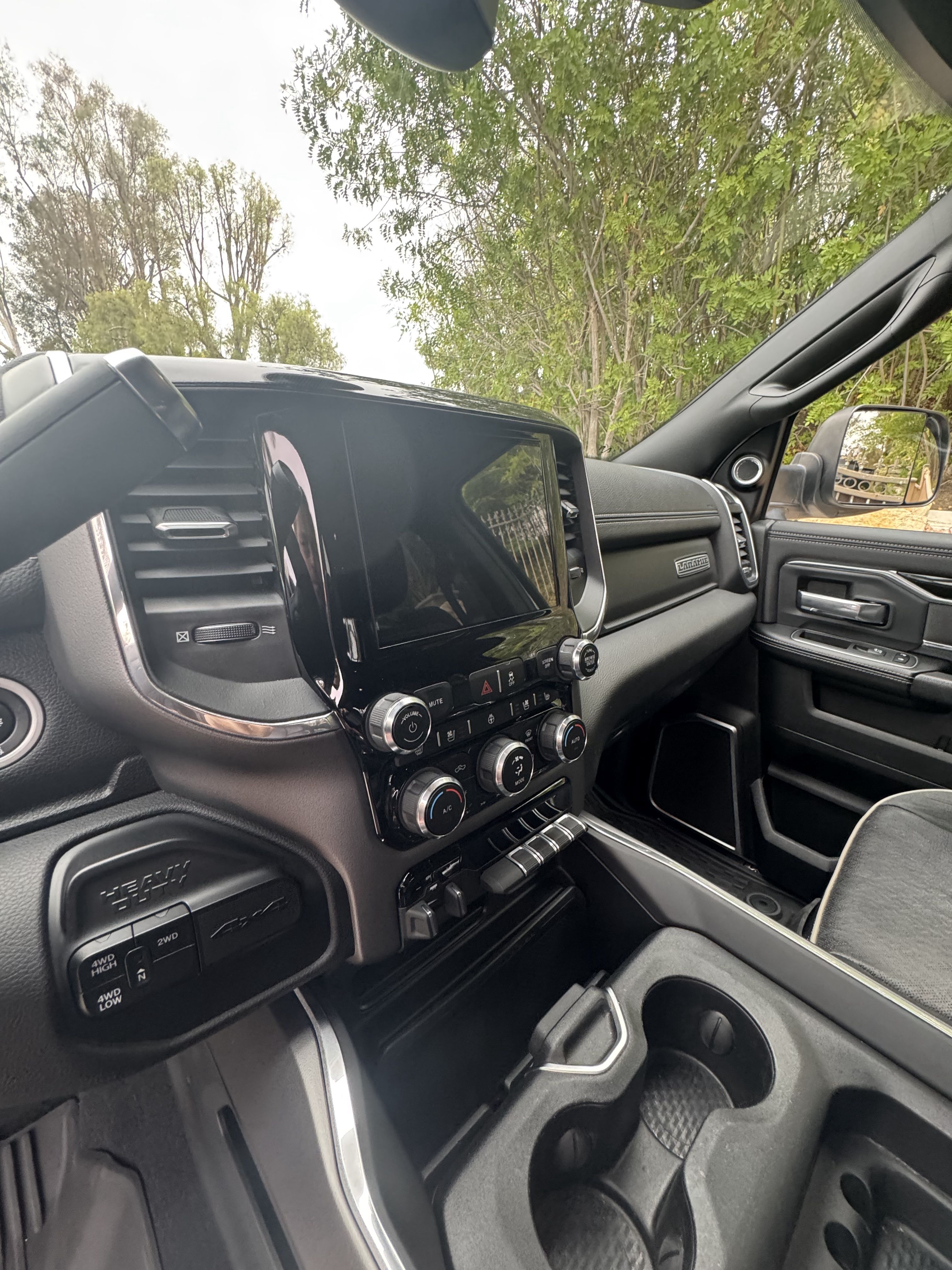 Used 2022 RAM 2500 Laramie AWD/4WD image 11