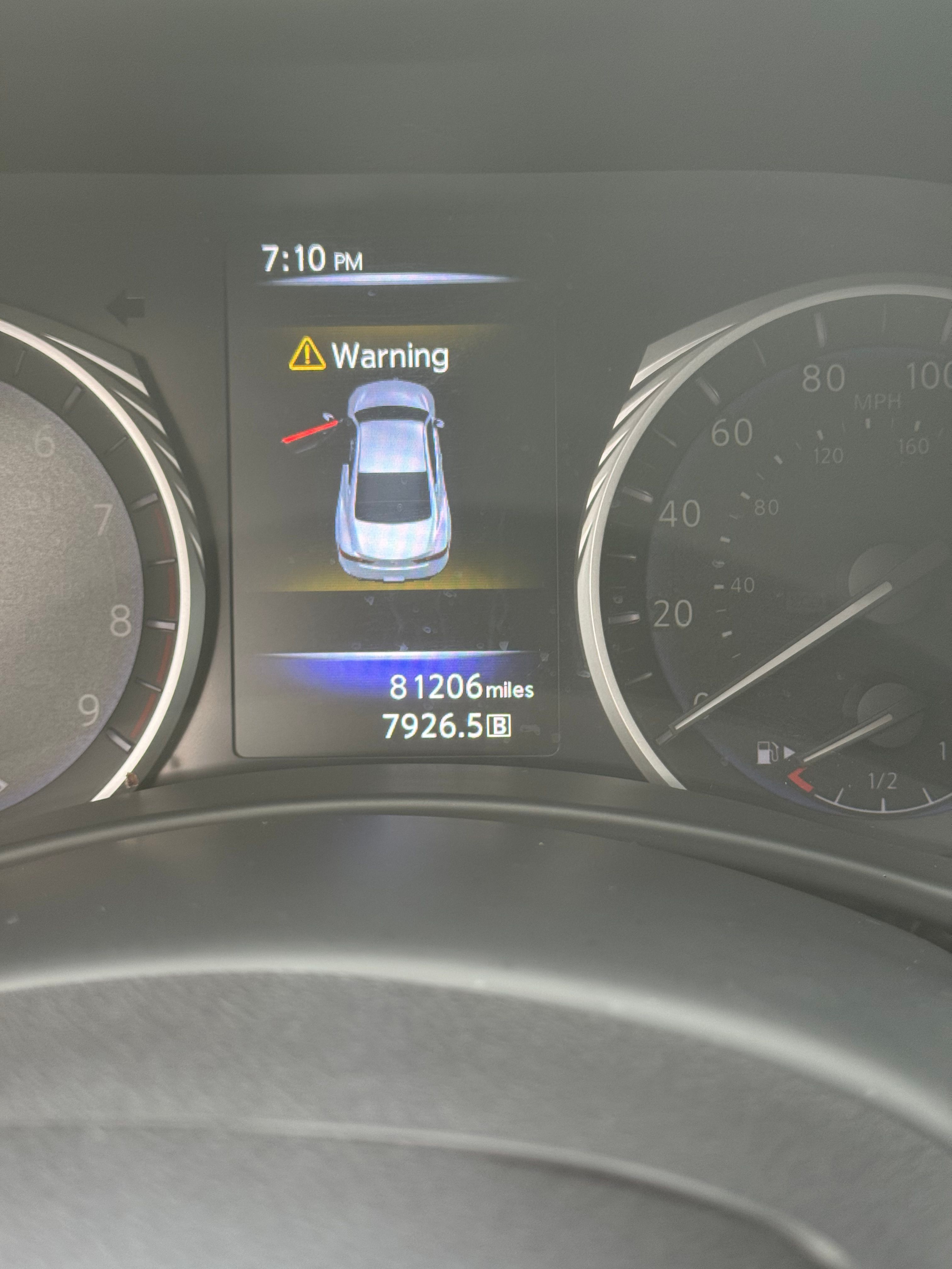 Used 2017 INFINITI Q60 3.0t w/ Cargo Package AWD/4WD image 10