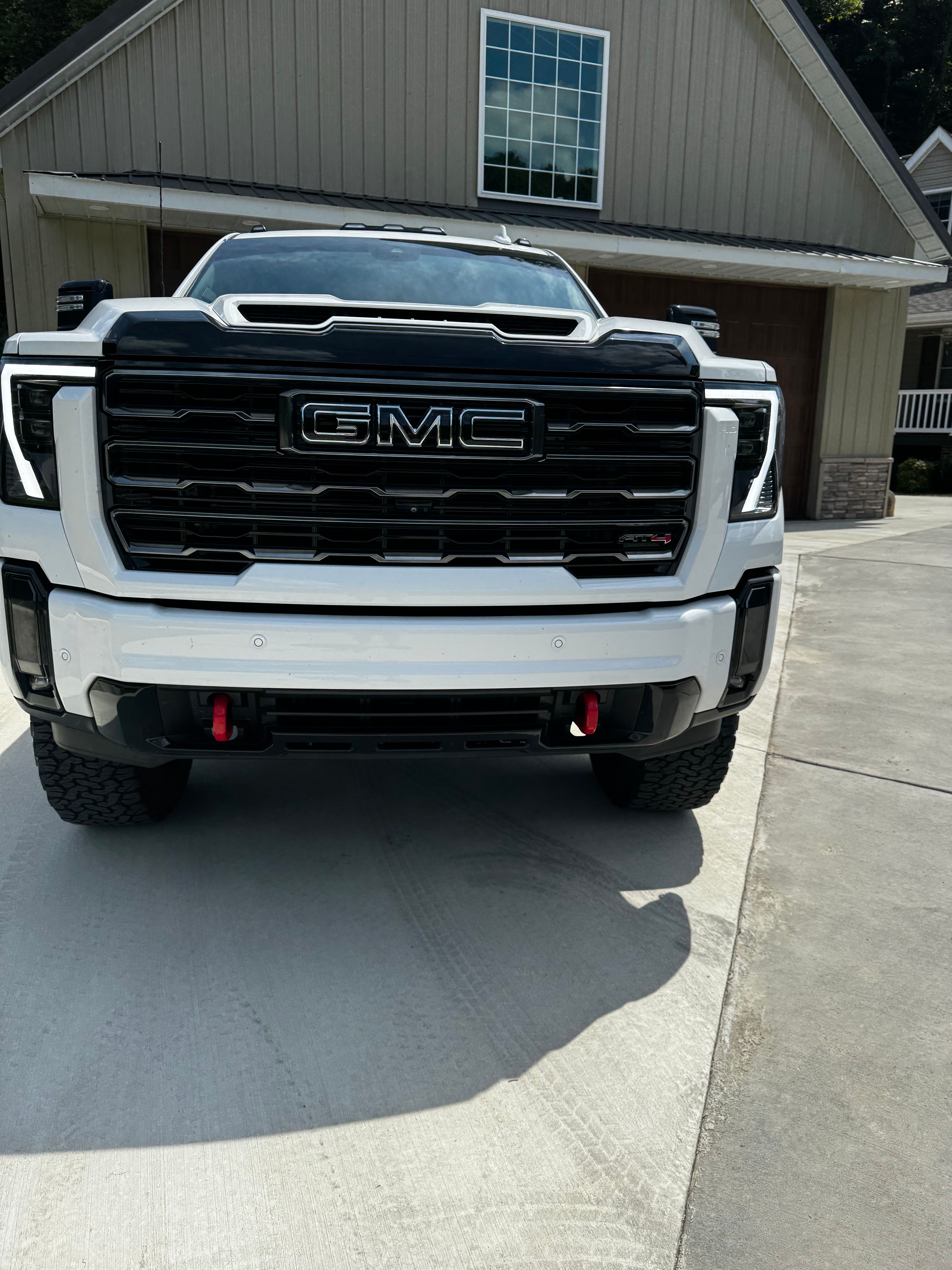 Used 2024 GMC Sierra 2500 AT4 w/ AT4 Premium Plus Package AWD/4WD image 1