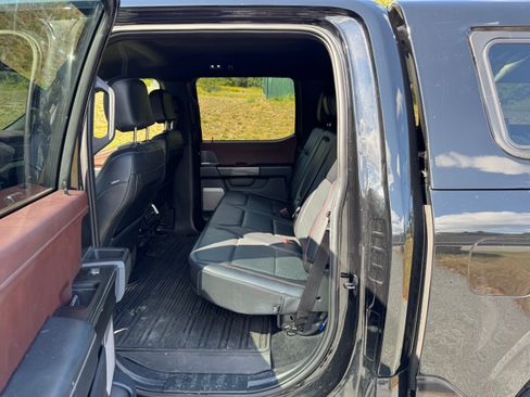 Used 2023 Ford F150 Lariat image 13