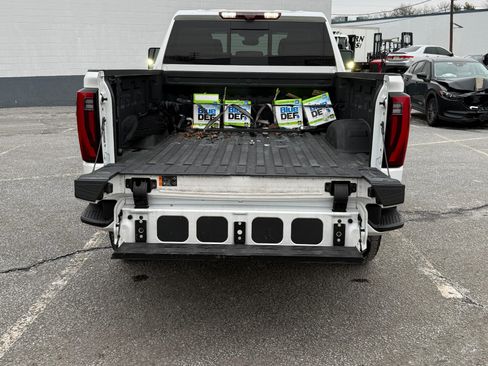 Used 2025 GMC Sierra 2500 Denali w/ Denali Reserve Package image 8