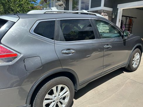 Used 2014 Nissan Rogue SV w/ SV Premium Package AWD/4WD image 6