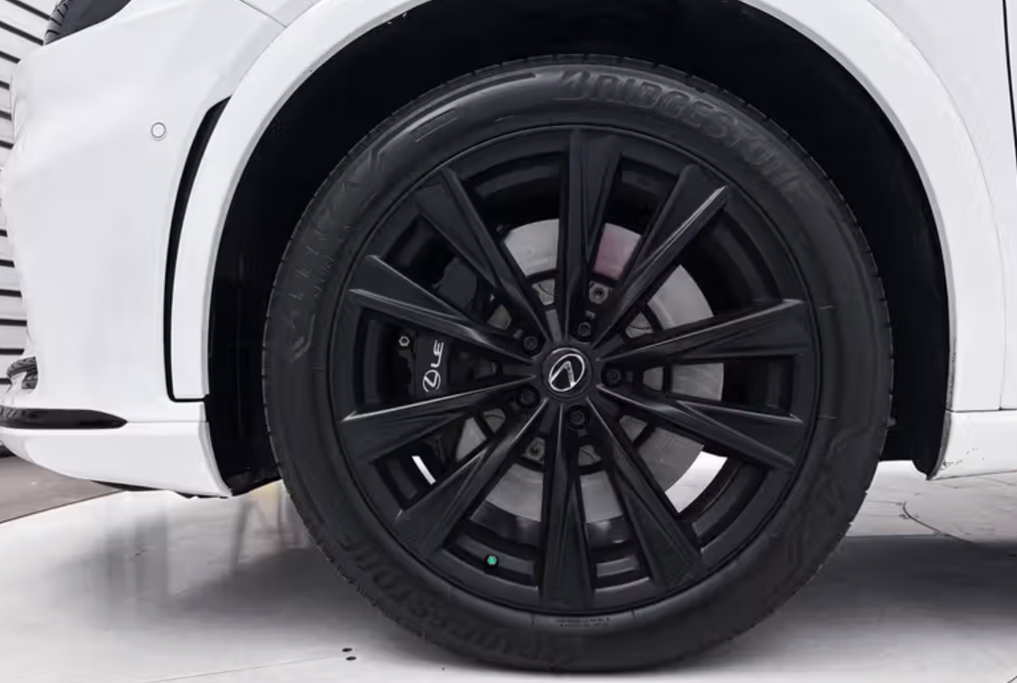 Used 2024 Lexus RX 500h F Sport w/ Convenience Package AWD/4WD image 17