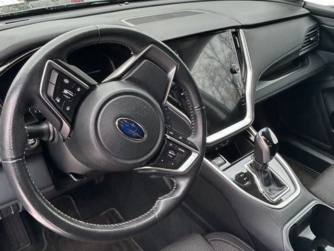 Used 2022 Subaru Outback Premium image 6