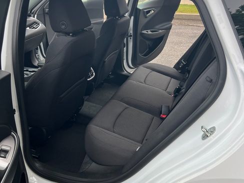 Used 2022 Chevrolet Malibu LT FWD image 5