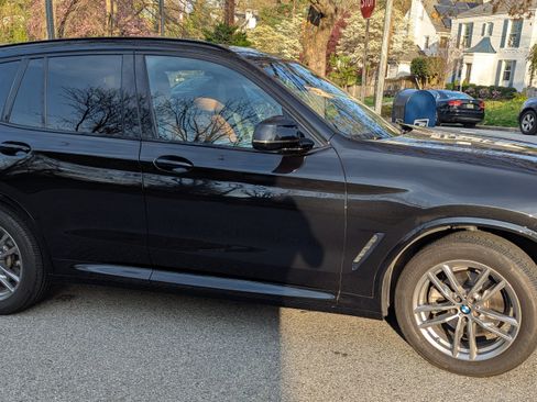 Used 2021 BMW X3 xDrive30i w/ M Sport Package image 5