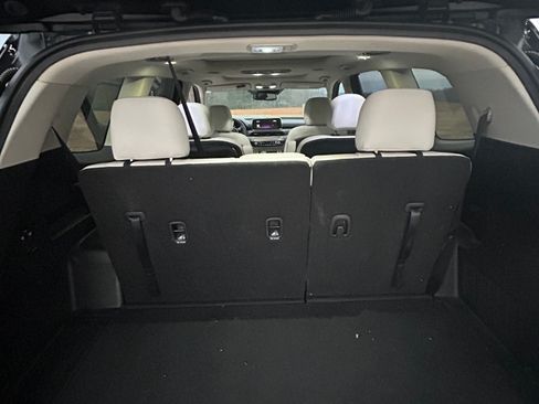 Used 2021 Kia Telluride SX w/ Towing Package image 17