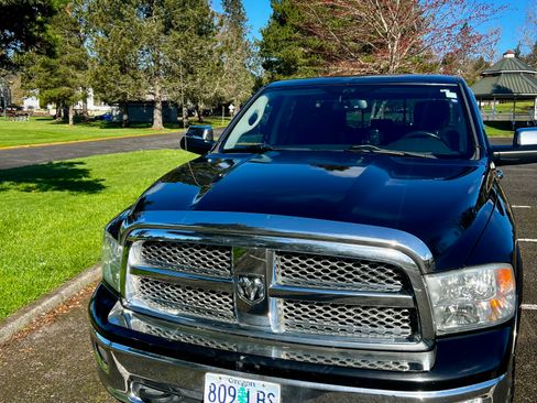 Used 2011 RAM 1500 Laramie w/ Protection Group image 2