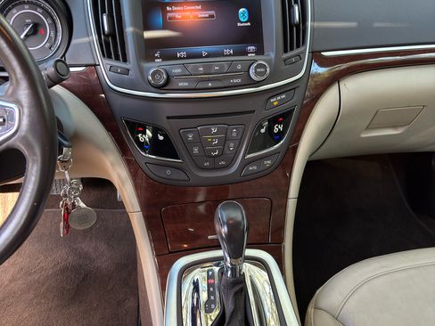 Used 2014 Buick Regal image 15