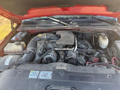 Used 2007 Chevrolet Silverado 2500 LT w/ Heavy-Duty Power Package image 8