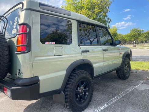 Used 2003 Land Rover Discovery S image 6