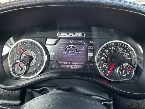 Used 2023 RAM 1500 Laramie image 11