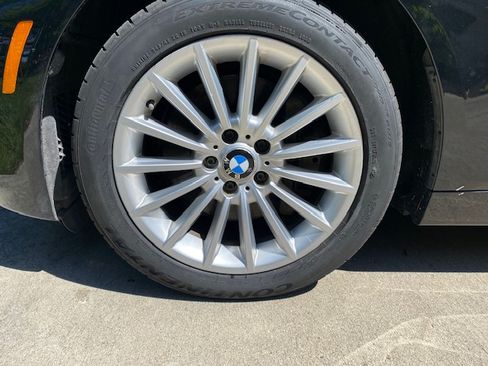 Used 2011 BMW 535i xDrive Sedan AWD/4WD image 26