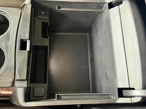 Used 2019 GMC Yukon XL SLT image 22