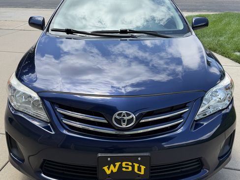 Used 2011 Toyota Corolla LE FWD image 4