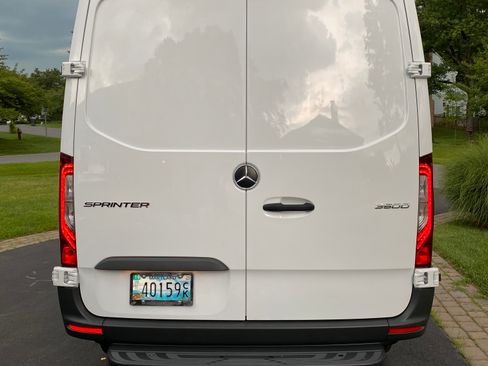 Used 2021 Mercedes-Benz Sprinter 3500 image 6