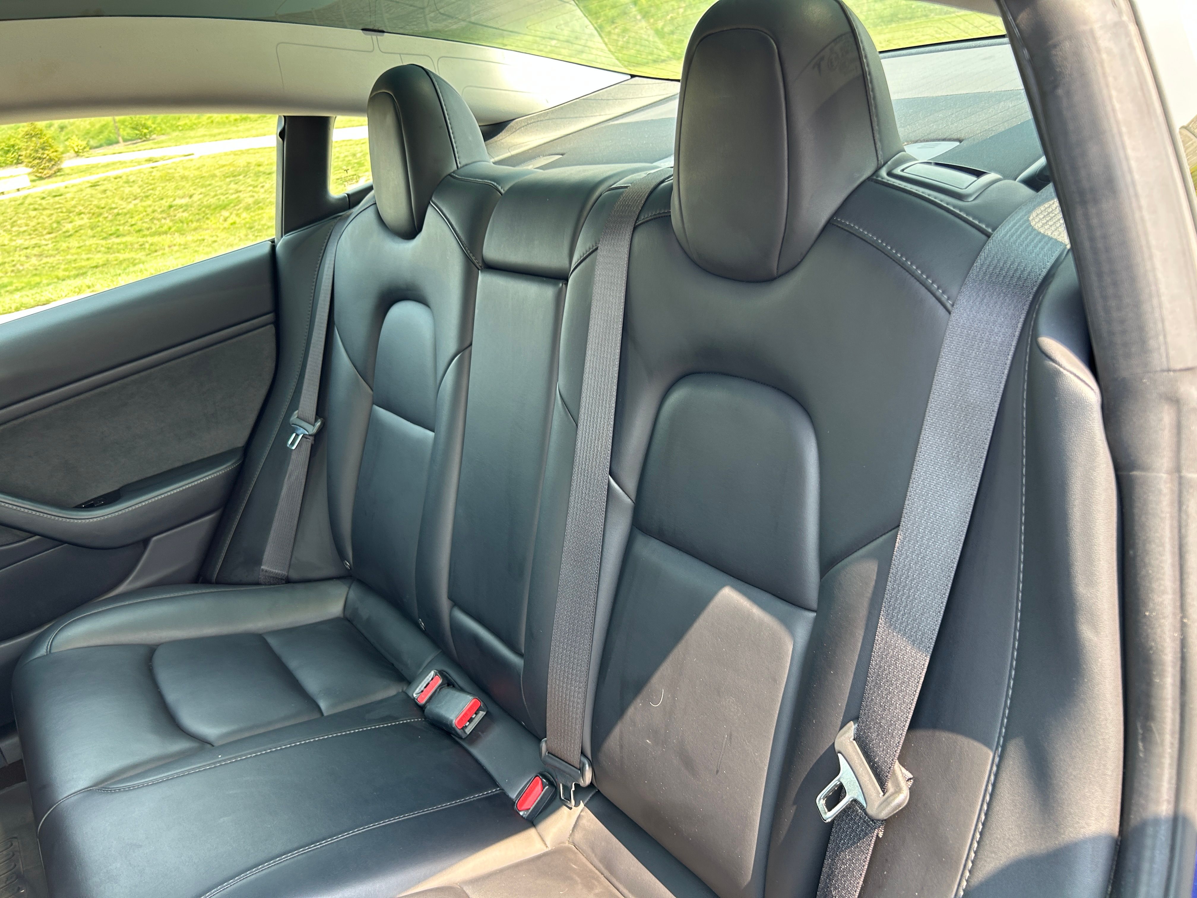 Used 2019 Tesla Model 3 Mid Range RWD image 12