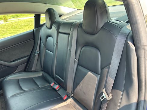 Used 2019 Tesla Model 3 Mid Range RWD image 12