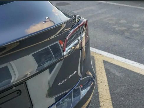 Used 2021 Tesla Model 3 Long Range image 4