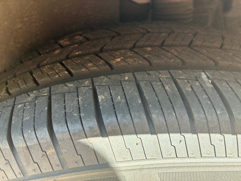 Used 2017 Kia Sorento FWD image 12
