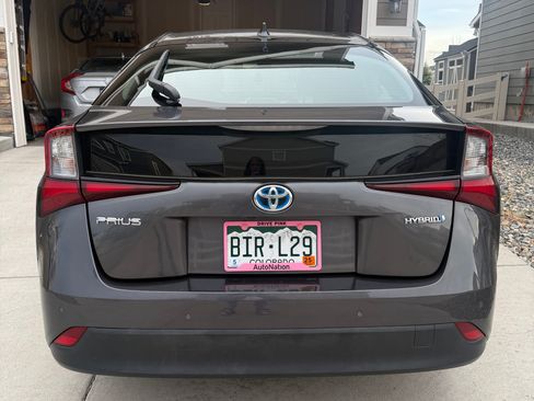 Used 2019 Toyota Prius LE image 5