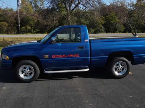 Used 1996 Dodge Ram 1500 Truck 2WD Regular Cab image 5