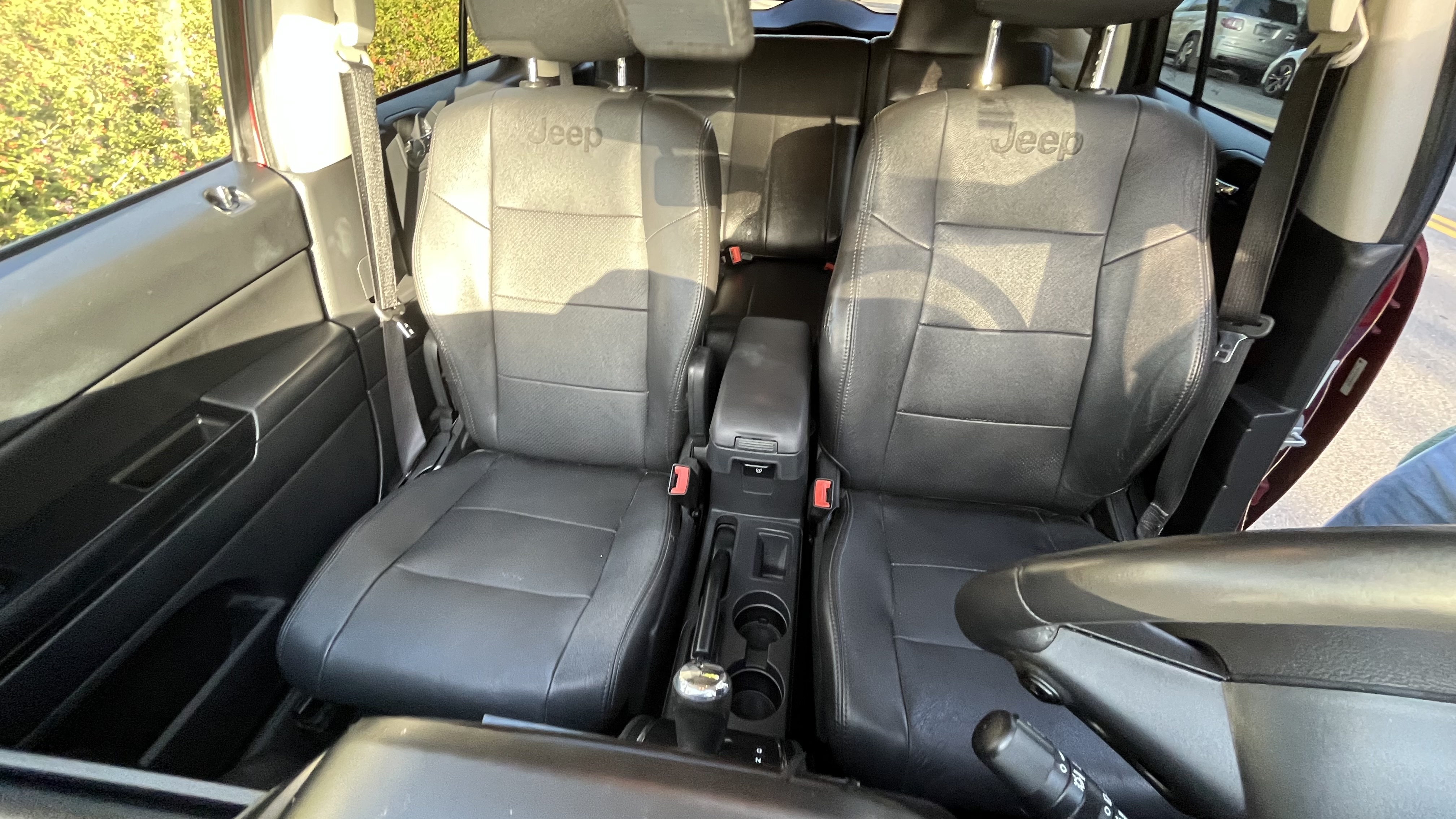 Used 2012 Jeep Compass Latitude w/ Sun/Sound Group FWD image 18