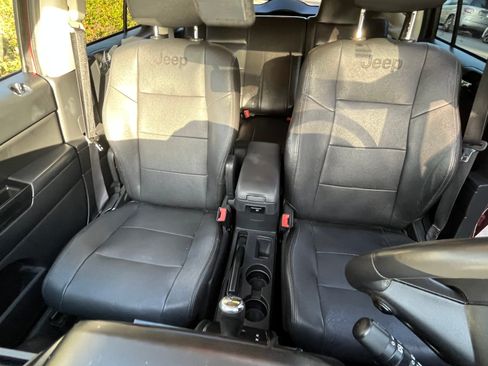 Used 2012 Jeep Compass Latitude w/ Sun/Sound Group FWD image 18