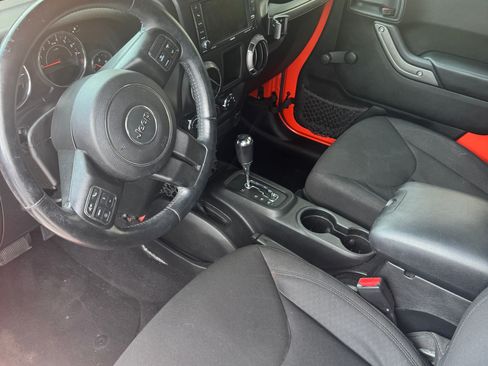 Used 2015 Jeep Wrangler Sport w/ Connectivity Group image 9