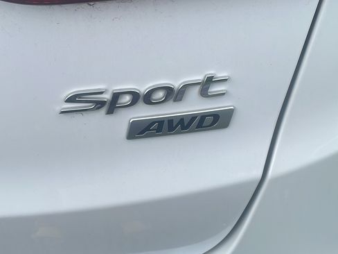 Used 2017 Hyundai Santa Fe Sport AWD/4WD image 5