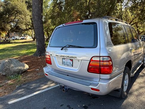 Used 2000 Toyota Land Cruiser image 4