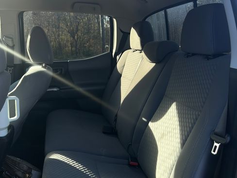 Used 2020 Toyota Tacoma SR5 image 11