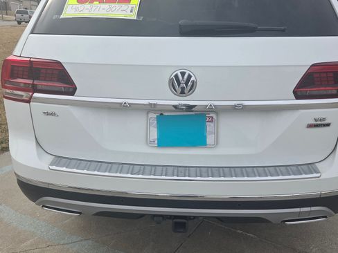 Used 2019 Volkswagen Atlas SEL Premium image 11