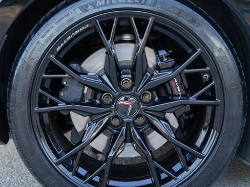 Used 2023 Chevrolet Corvette Stingray Preferred Cpe w/ Z51 Performance Package image 20