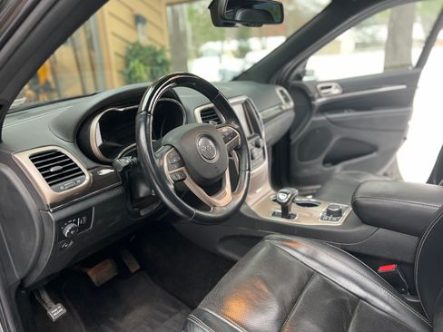 Used 2015 Jeep Grand Cherokee Overland image 8