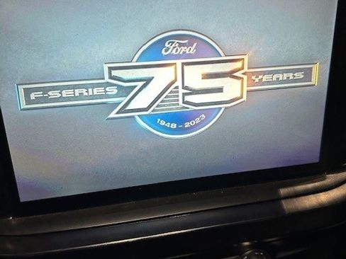 Used 2023 Ford F250 Lariat w/ Black Appearance Package image 5