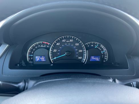 Used 2014 Toyota Camry XLE image 20
