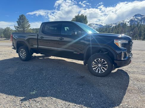 Used 2022 GMC Sierra 1500 AT4 w/ AT4 Preferred Package AWD/4WD image 10