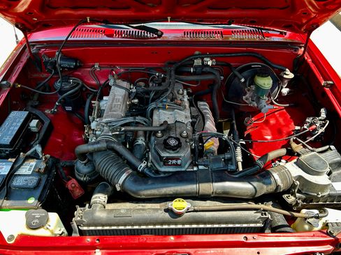 Used 1994 Toyota Pickup 2WD Regular Cab image 22
