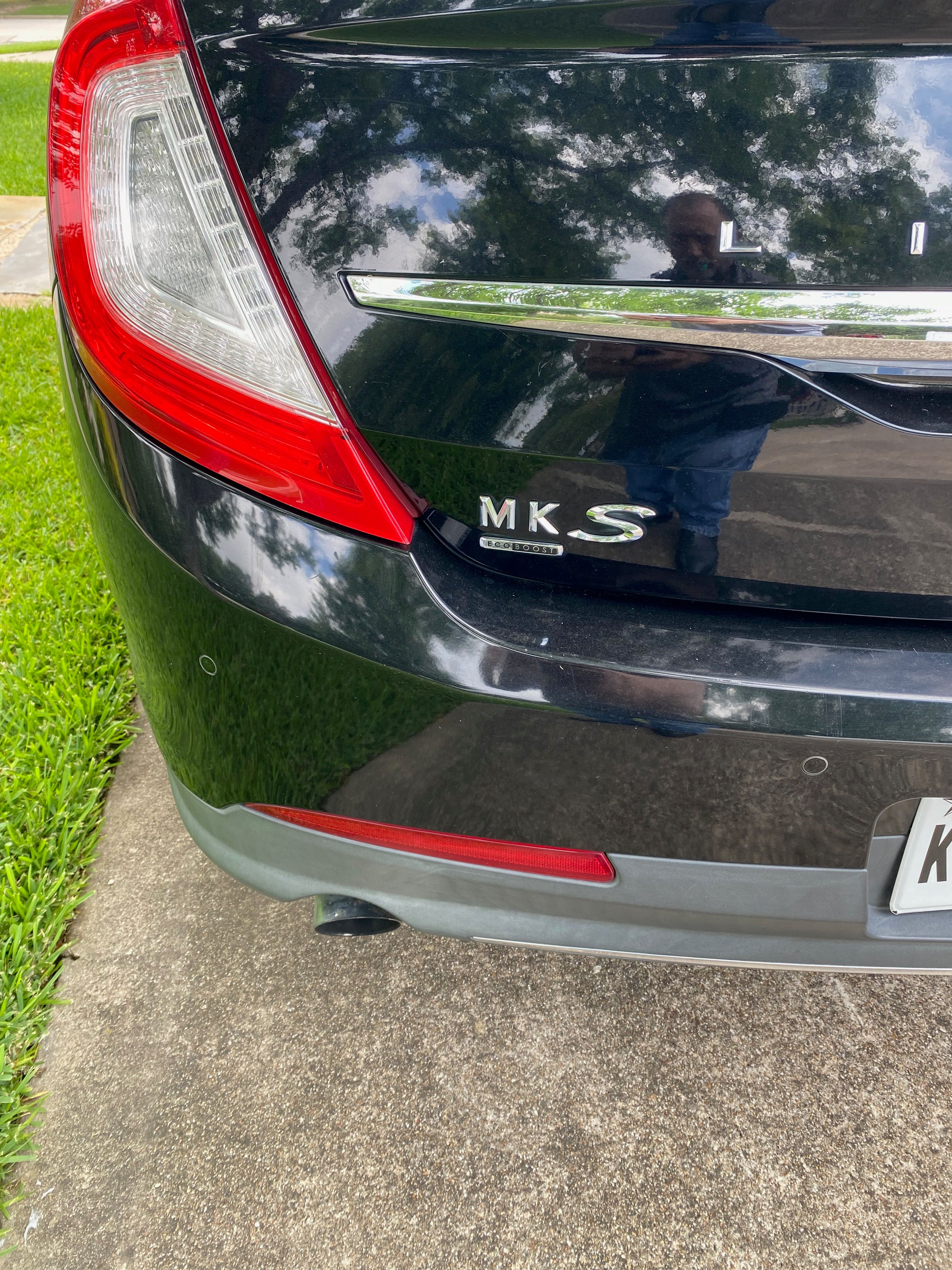 Used 2016 Lincoln MKS AWD w/ Equipment Group 201A image 14