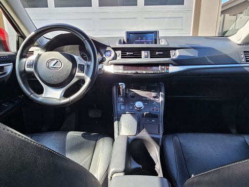 Used 2013 Lexus CT 200h image 13